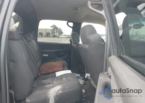 2003 Chevrolet Avalanche 1500 z USA, uszkodzony, nr VIN 3GNEK13T33G257625